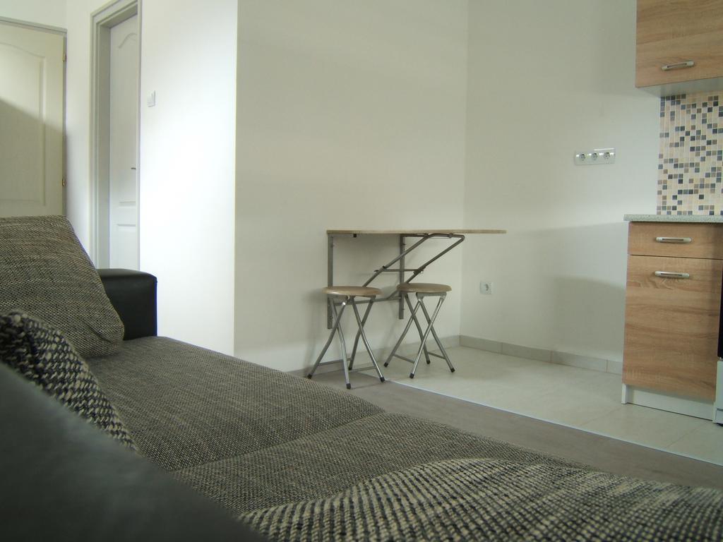 Kulturhaz Apartman Дьор Стая снимка