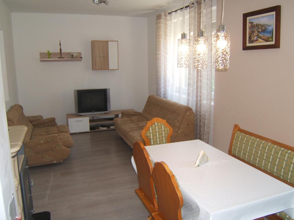 Kulturhaz Apartman Дьор Екстериор снимка